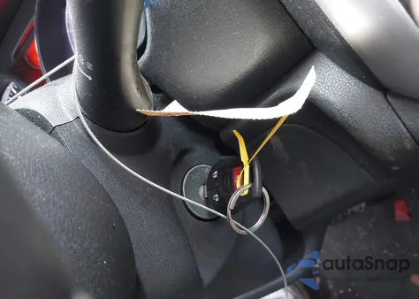 2014 Nissan Versa Note Sv z USA, uszkodzony, nr VIN 3N1CE2CP6EL373138